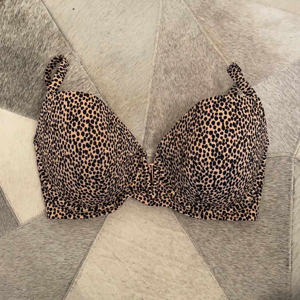 36DD bikini top with deep V